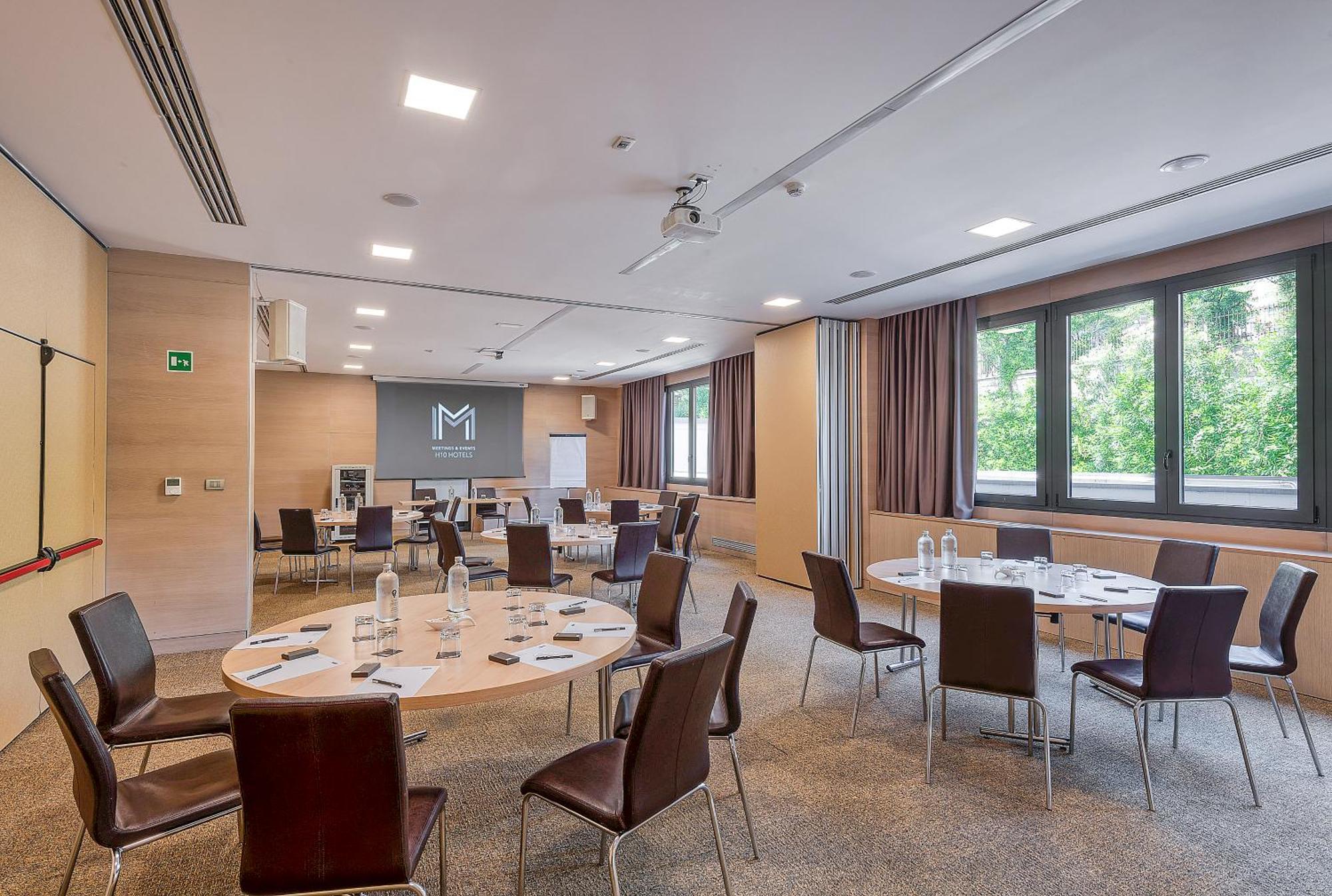 H10 Hotel 4*
